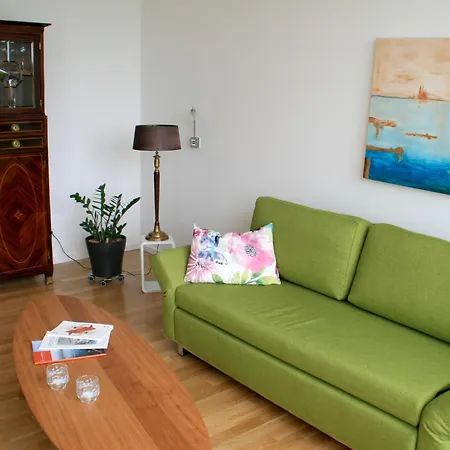 Appartamento Urlaubsglueck- Lichtdurchflutete Mit Balkon Und Seesicht