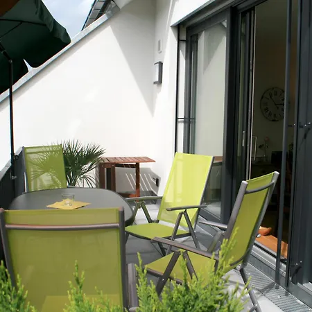 Appartamento Urlaubsglueck- Lichtdurchflutete Mit Balkon Und Seesicht