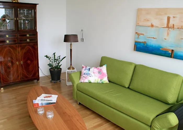 Appartement Urlaubsglueck- Lichtdurchflutete Mit Balkon Und Seesicht